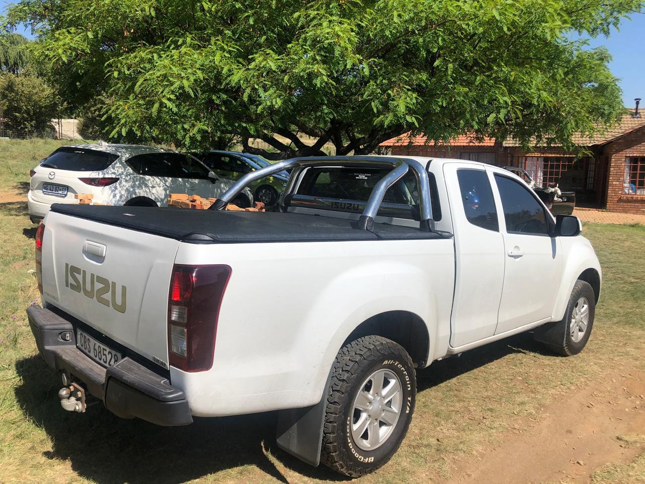 Clipon Cover - Isuzu Ext Cab